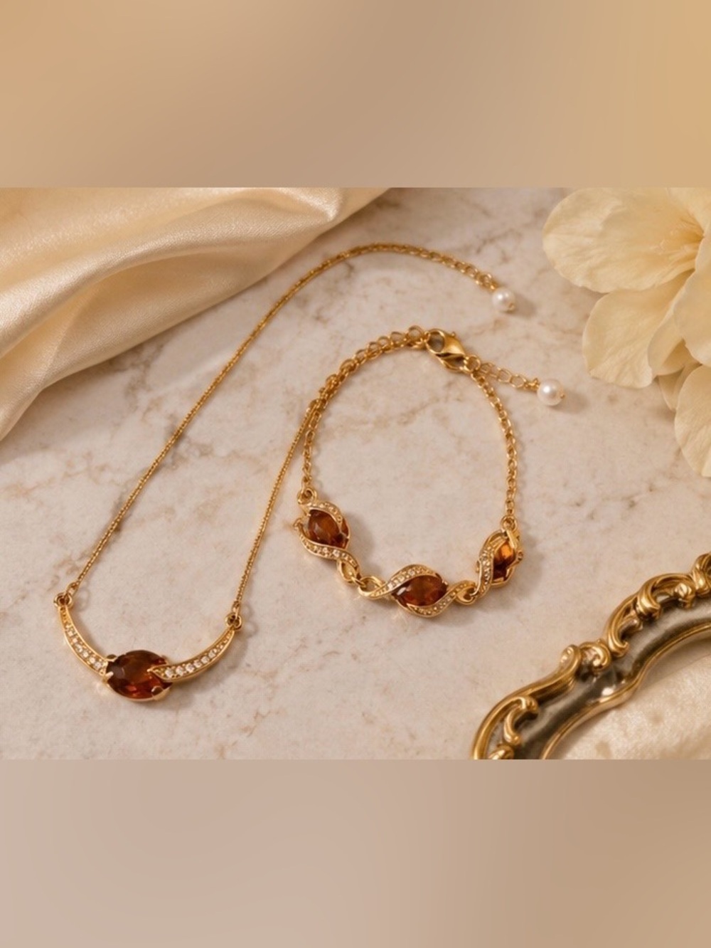 Saq Gold Tone Amber Crystal Necklace Bracelet Set Rhinestone Accents